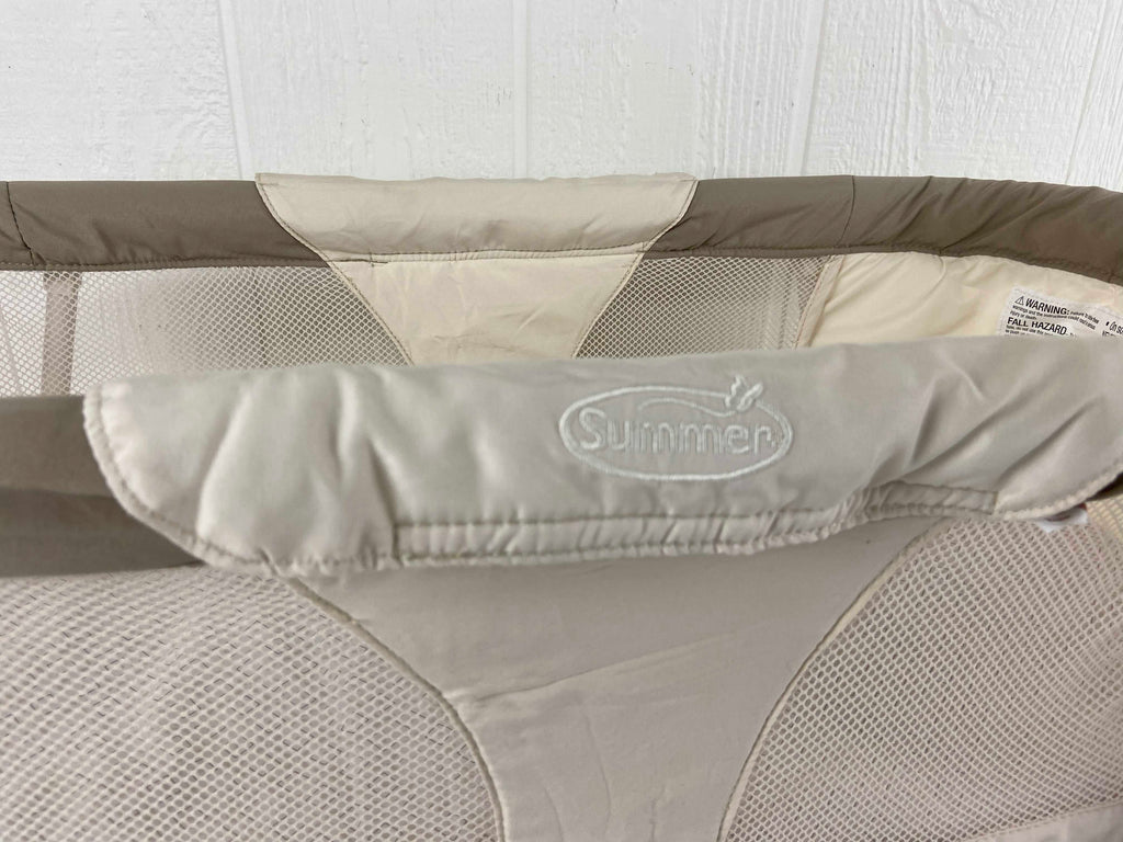 Summer Infant SwaddleMe By Your Bed Sleeper