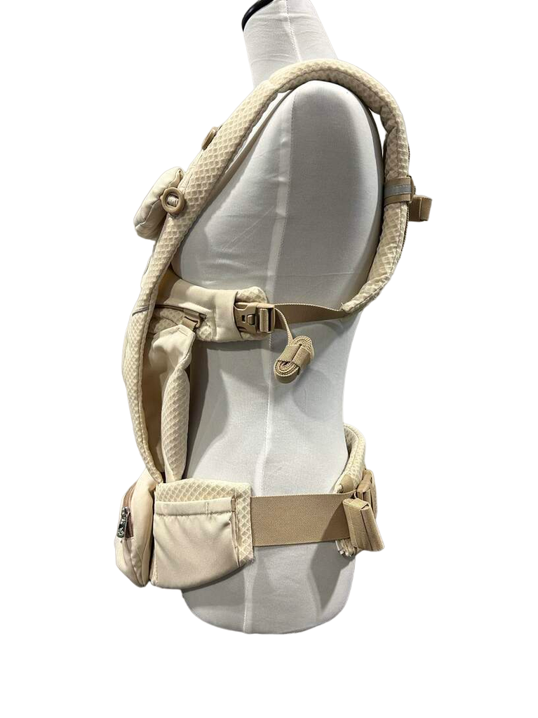 ergobaby carrier omni breeze