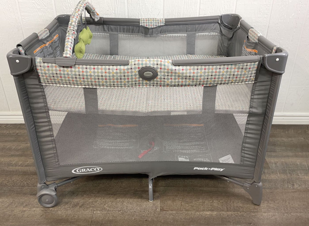 Graco Pack 'n Play Portable Playard With Insert