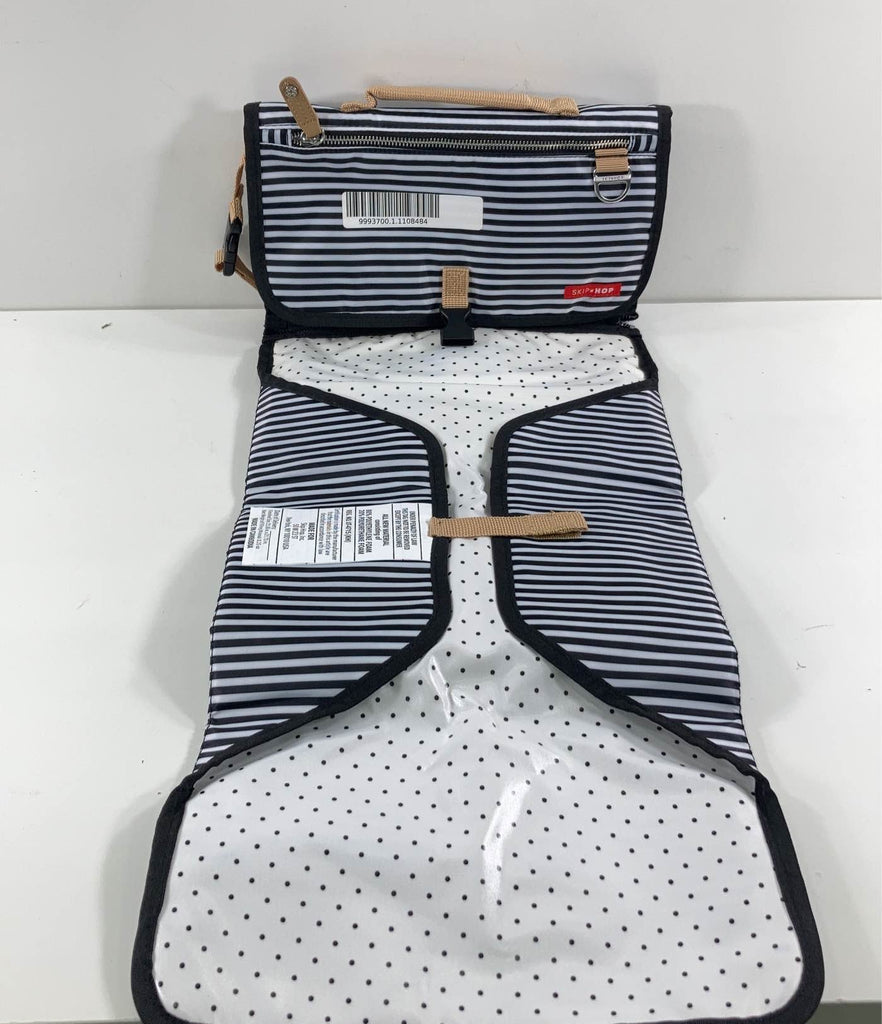 Skip Hop Soho Crossbody Diaper Bag Clutch