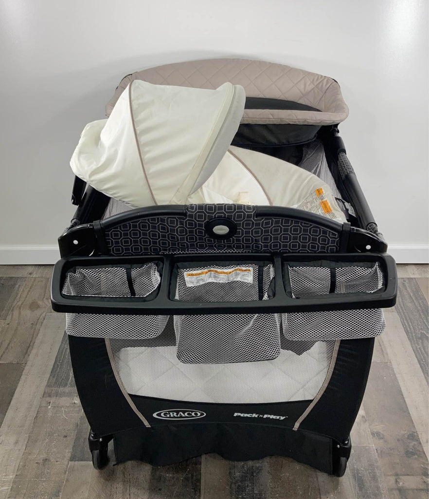 Graco Pack ‘N Play Playard Snuggle Suite LX