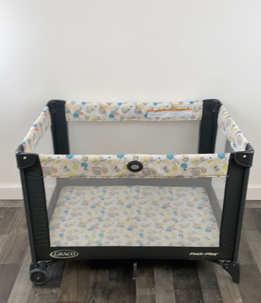 Graco Pack 'n Play Playard, Portable, Carnival Color