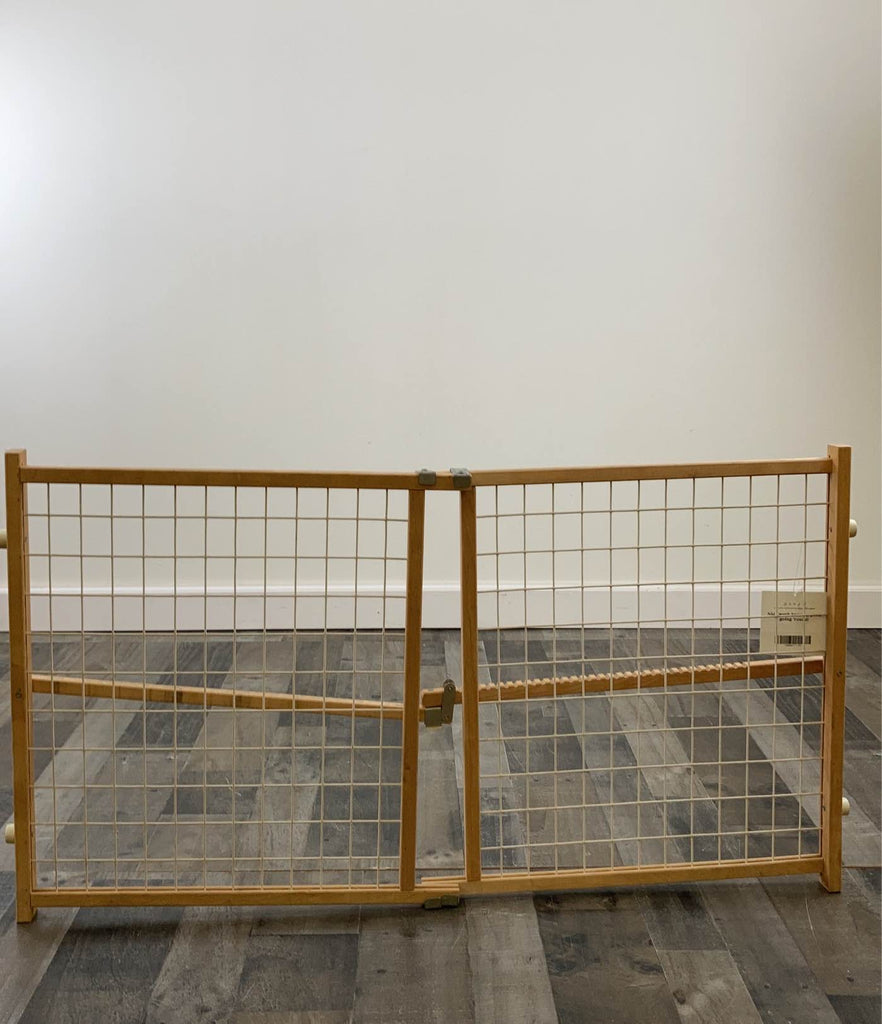 Evenflo position & lock tall wood gate Clearance