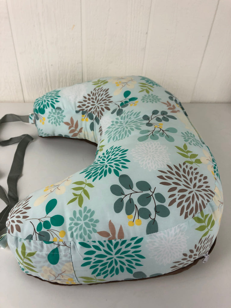 Boppy Best Latch Breastfeeding Pillow