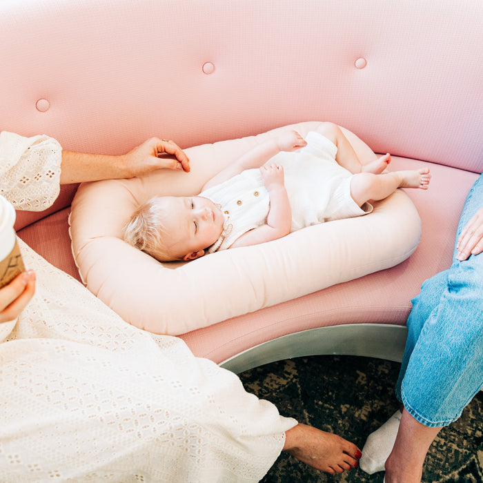 Baby Loungers 101: A Buying Guide for Parents