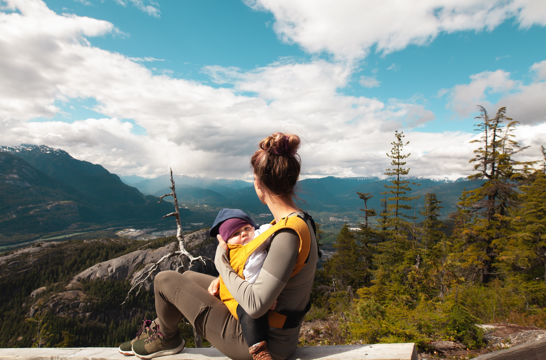 The Best Soft-Structured Carriers for You and Your Baby