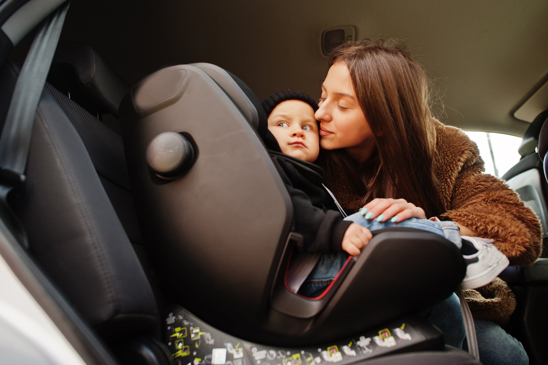 Nuna RAVA vs. Nuna EXEC Infant Car Seat Comparison