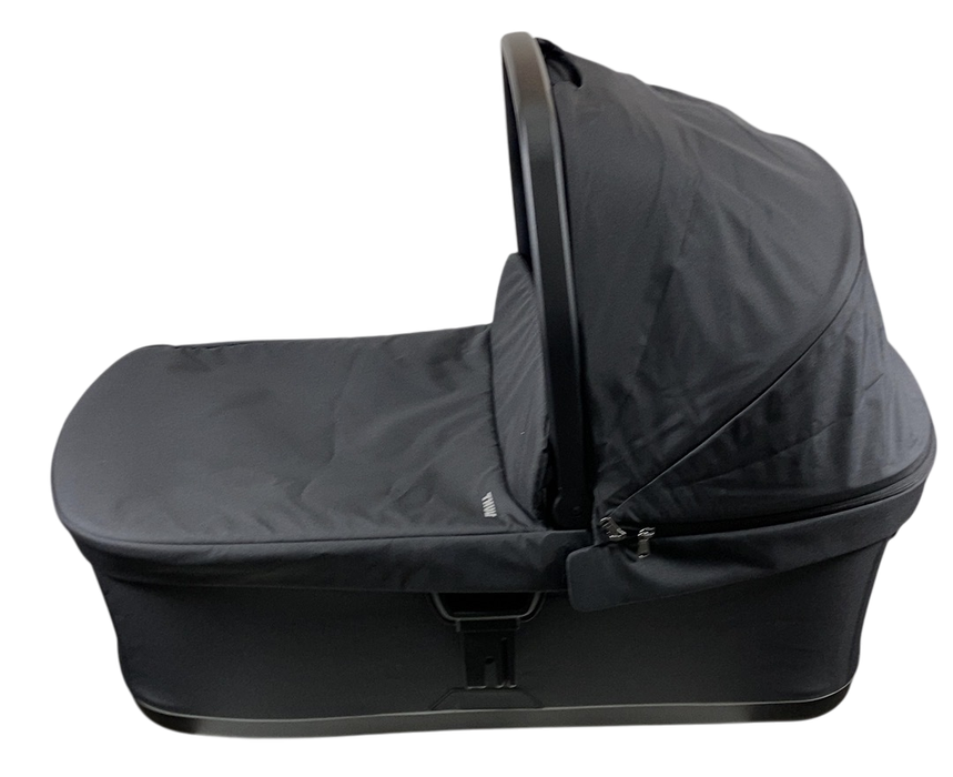 Shop Thule Urban Glide Bassinet, Black at GoodBuy Gear