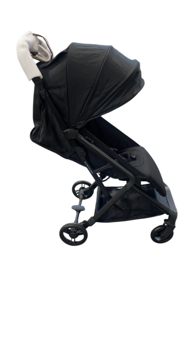 Shop Delta Children Icon Ultra Compact Travel Stroller, 2025, Black at GoodBuy Gear