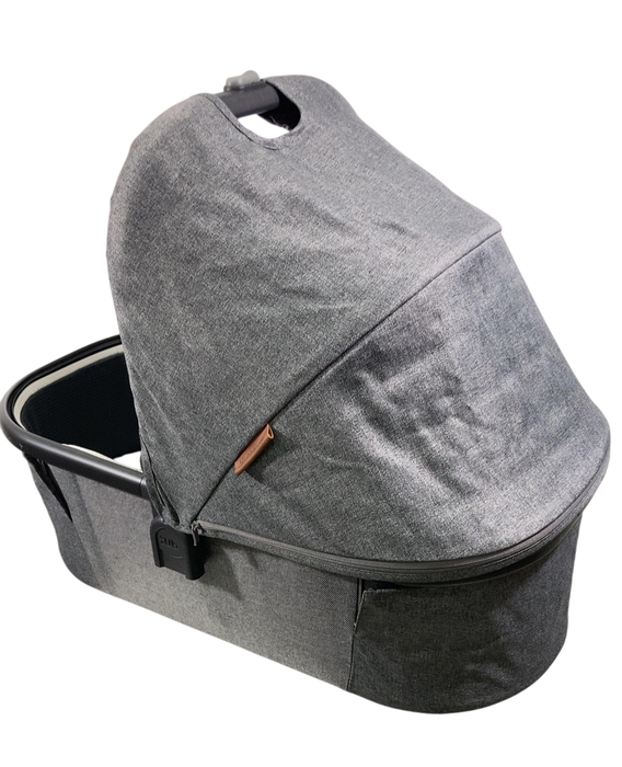 Shop UPPAbaby Bassinet V3, Greyson (Charcoal Mélange) at GoodBuy Gear