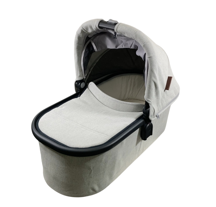 Shop UPPAbaby VISTA V2 Stroller, 2023, Anthony (White & Grey Chenille) at GoodBuy Gear