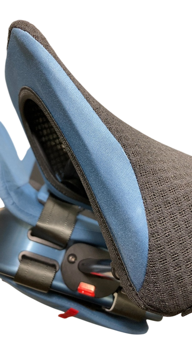 Shop WAYB Pico Portable Car Seat, 2023, Midnight Sky at GoodBuy Gear