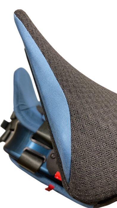 Shop WAYB Pico Portable Car Seat, 2023, Midnight Sky at GoodBuy Gear