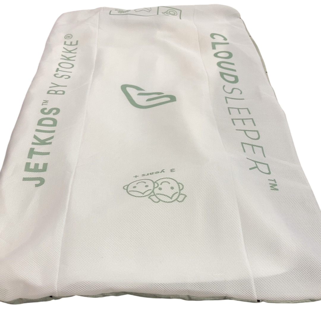 stokke jetkids cloudsleeper inflatable travel bed Stokke JetKids CloudSleeper Inflatable Kids’ Bed, White