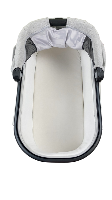 Shop UPPAbaby VISTA V2 Stroller, 2022, Anthony (White & Grey Chenille) at GoodBuy Gear