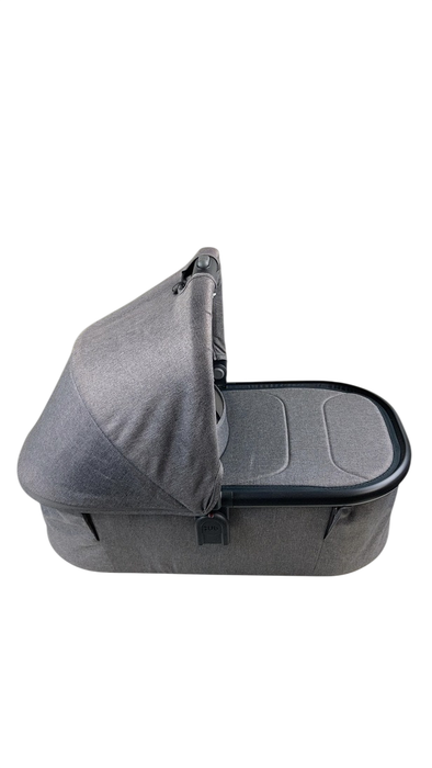 Shop UPPAbaby Bassinet V3, Greyson (Charcoal Mélange) at GoodBuy Gear