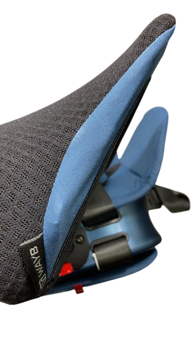 Shop WAYB Pico Portable Car Seat, 2023, Midnight Sky at GoodBuy Gear