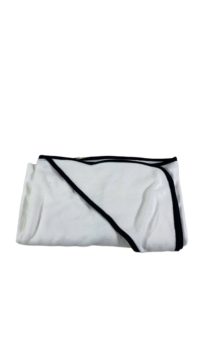 Shop Kyte Baby Hooded Bath Towel, Cloud with Midnight Trim at GoodBuy Gear