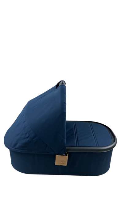 Shop UPPAbaby V2 Bassinet, Noa (Navy) at GoodBuy Gear