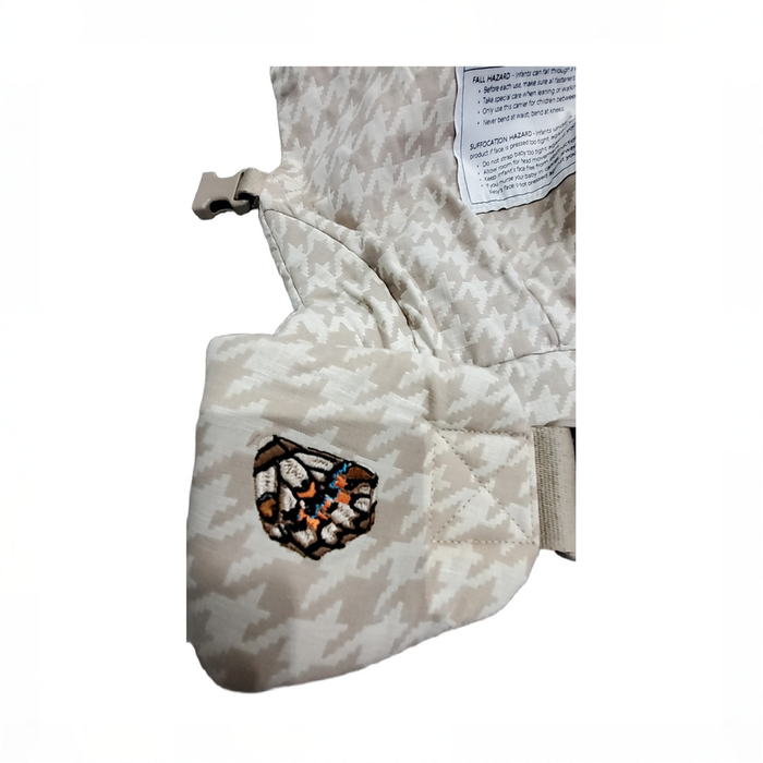 Shop Mabē The Monarch Carrier, Houndstooth at GoodBuy Gear
