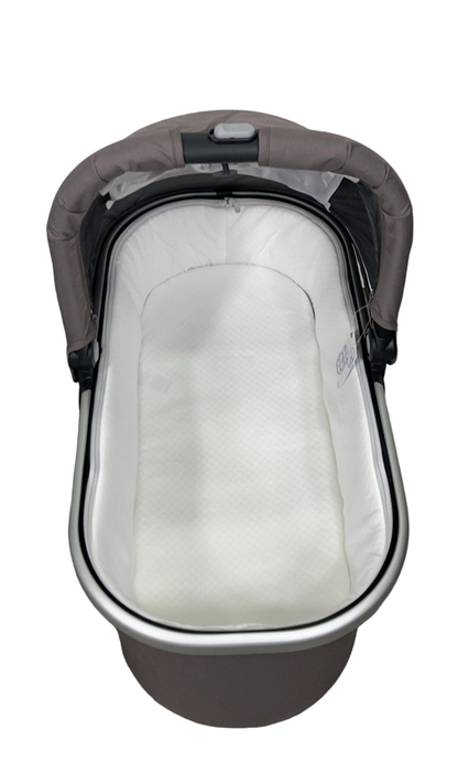 Shop UPPAbaby VISTA V2 Stroller, 2023, Theo (Dark Taupe) at GoodBuy Gear