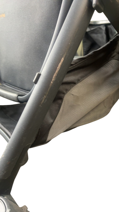 Shop UPPAbaby VISTA V2 Stroller, 2021, Jake (Black) at GoodBuy Gear