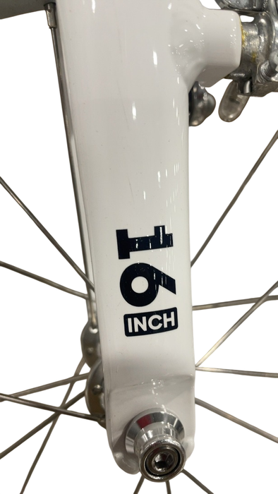 Shop Woom GO 3 Bike "16, AUTOMAGIC, Metallic Blue at GoodBuy Gear