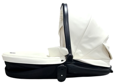 Shop Mima Creo Bassinet, White at GoodBuy Gear