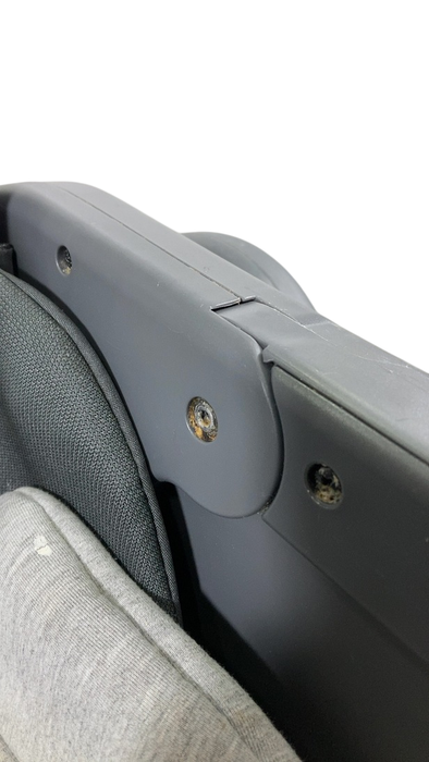 Shop Maxi-Cosi Minla 6-in-1 High Chair, Essential Graphite at GoodBuy Gear