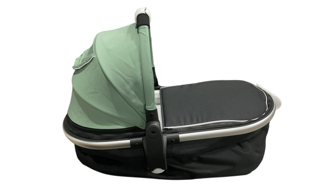 Shop Mockingbird Bassinet, Sage, Pre-2026 at GoodBuy Gear