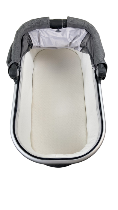 Shop UPPAbaby V2 Bassinet, Jordan (Charcoal Melange) at GoodBuy Gear