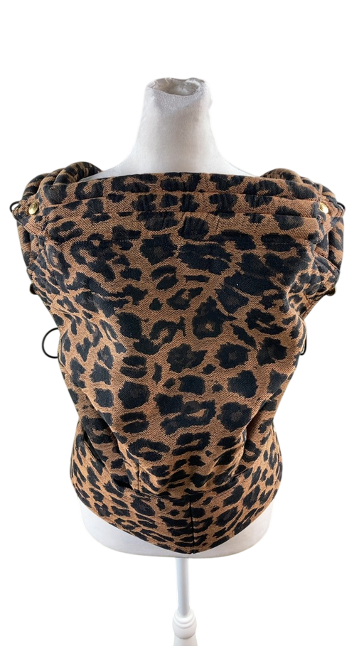 Shop Artipoppe Zeitgeist Cotton Carrier, Leopard Classic at GoodBuy Gear