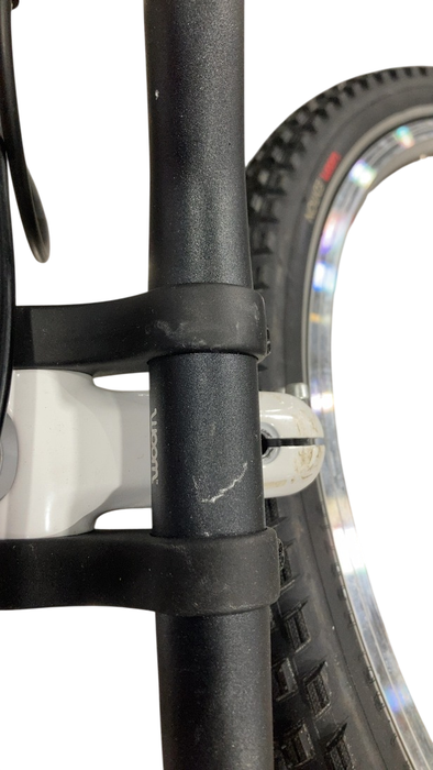 Shop Woom ORIGINAL 5 Bike, Woom Red at GoodBuy Gear