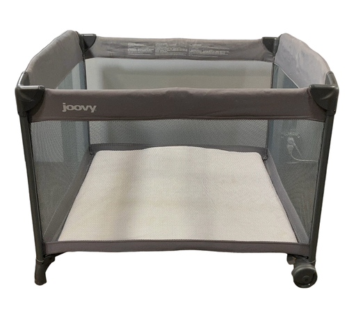 Joovy new room2 portable playard best sale