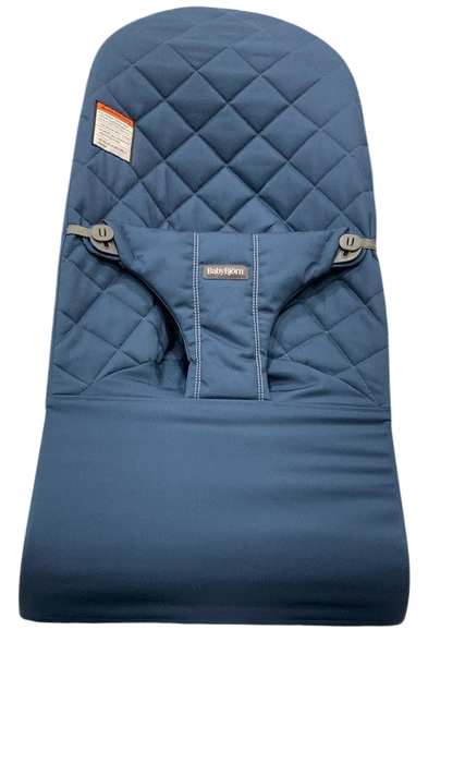 Shop BabyBjorn Bouncer Bliss, Dark Gray Frame, Midnight Blue Cotton Classic Quilt at GoodBuy Gear