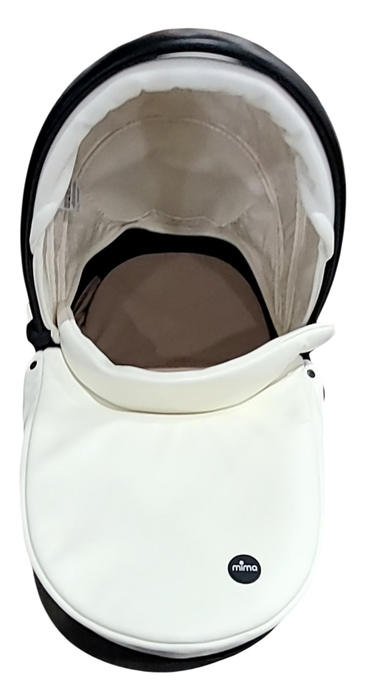 Shop Mima Creo Bassinet, White at GoodBuy Gear