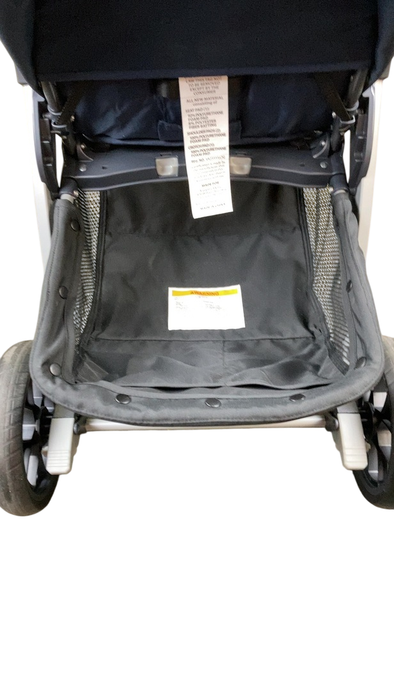 Shop Chicco Bravo Quick-Fold Stroller, 2024, Brooklyn Navy at GoodBuy Gear