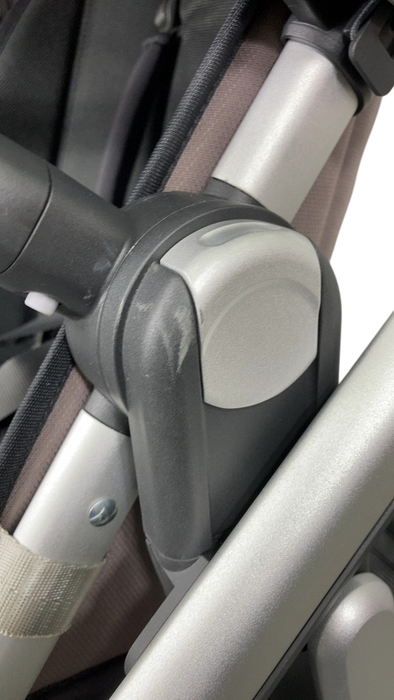 Shop UPPAbaby VISTA V2 Stroller, 2023, Theo (Dark Taupe) at GoodBuy Gear