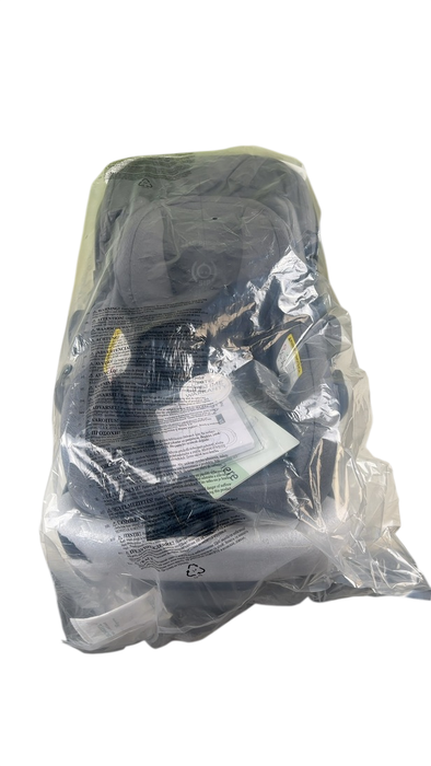 Shop UPPAbaby Mesa V3 Infant Car Seat, 2025, Greyson (Charcoal Mélange) at GoodBuy Gear