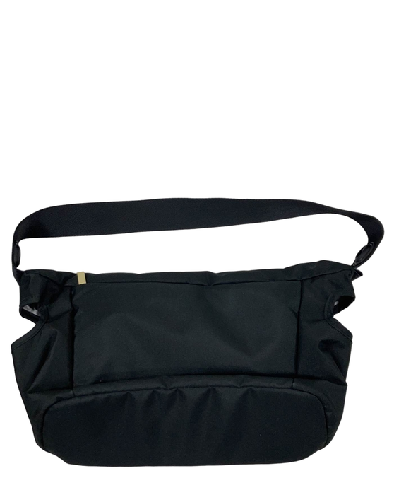 secondhand Doona Essentials Bag