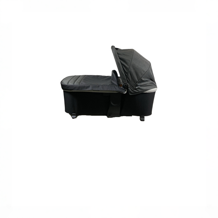 Shop Graco Modes Carry Cot, Black at GoodBuy Gear