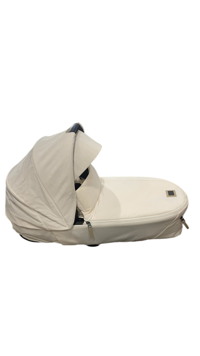 Shop Cybex MIOS LUX Carry Cot, Off White at GoodBuy Gear
