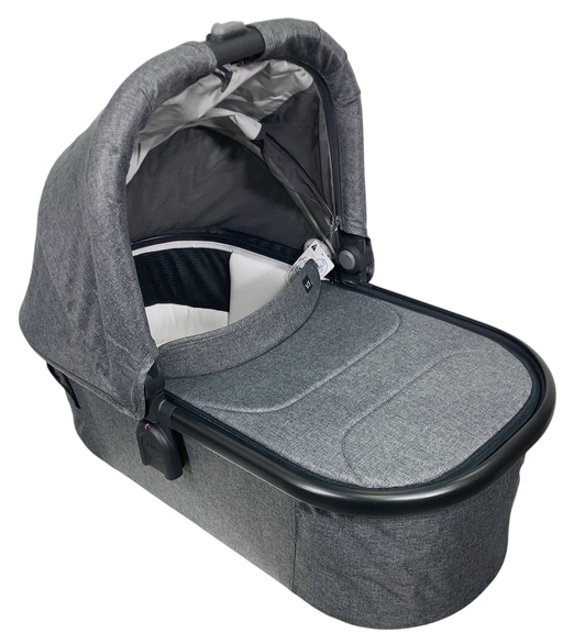 Shop UPPAbaby Bassinet V3, Greyson (Charcoal Mélange) at GoodBuy Gear