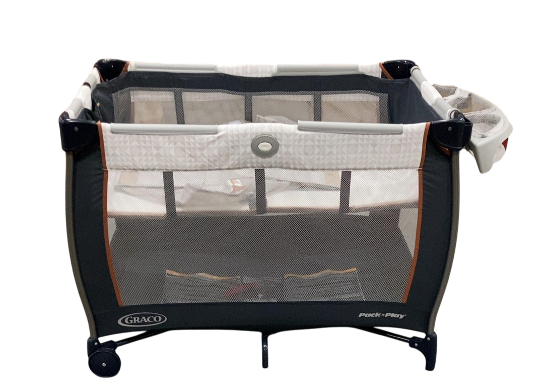 Graco Pack N Play Anywhere Dreamer