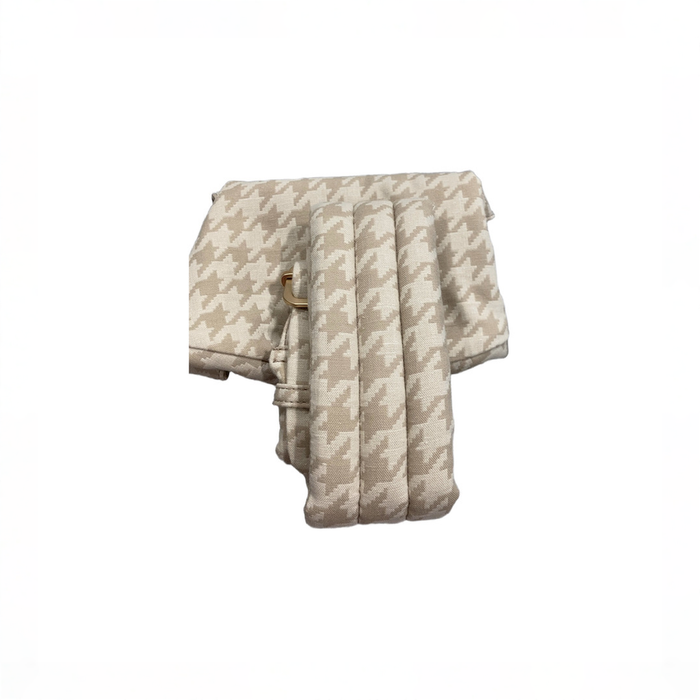 Shop Mabē The Monarch Toddler Sling, Houndstooth at GoodBuy Gear