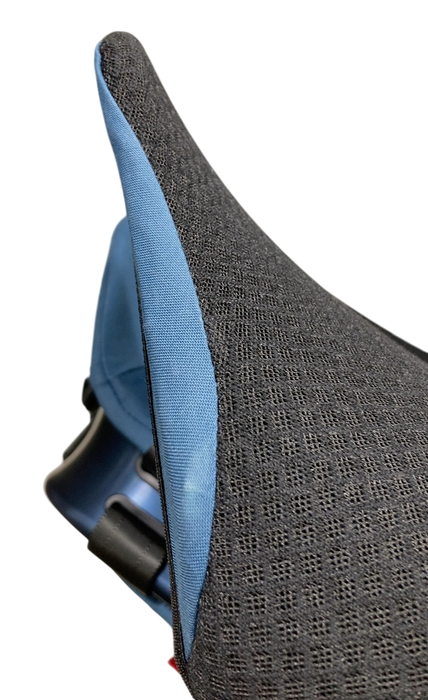 Shop WAYB Pico Portable Car Seat, 2022, Midnight Sky at GoodBuy Gear