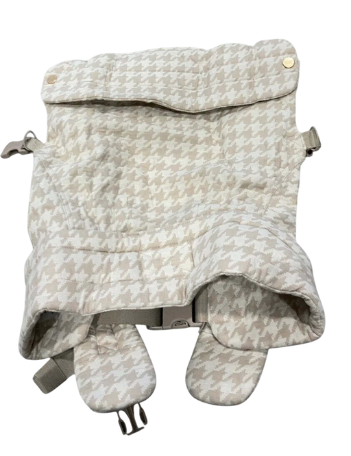 Shop Mabē The Monarch Carrier, Houndstooth at GoodBuy Gear