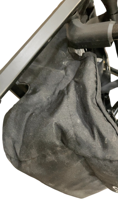 Shop Colugo Compact Stroller+, 2025, Black/Black at GoodBuy Gear