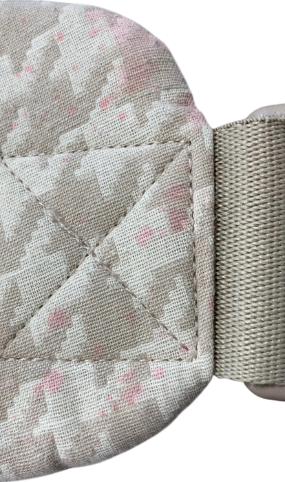 Shop Mabē The Monarch Carrier, Houndstooth at GoodBuy Gear