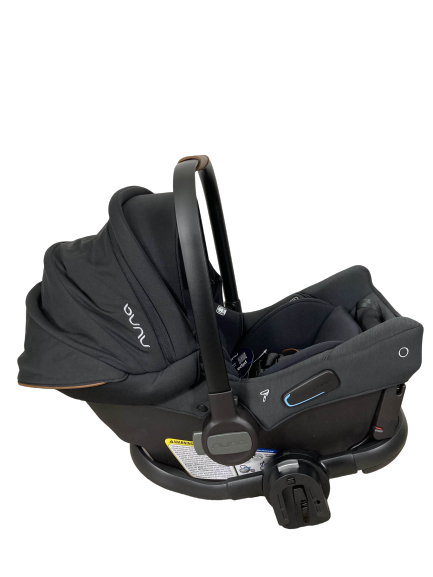 Nuna Triv Next + Pipa Urbn Travel System, 2023, Caviar